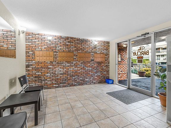 3rd image of 1331 Fir St #106