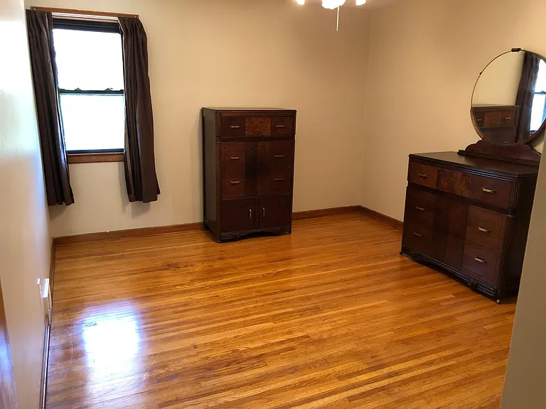 1st bedroom