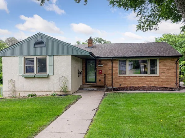 10401 Thomas Ave S, Bloomington, MN 55431