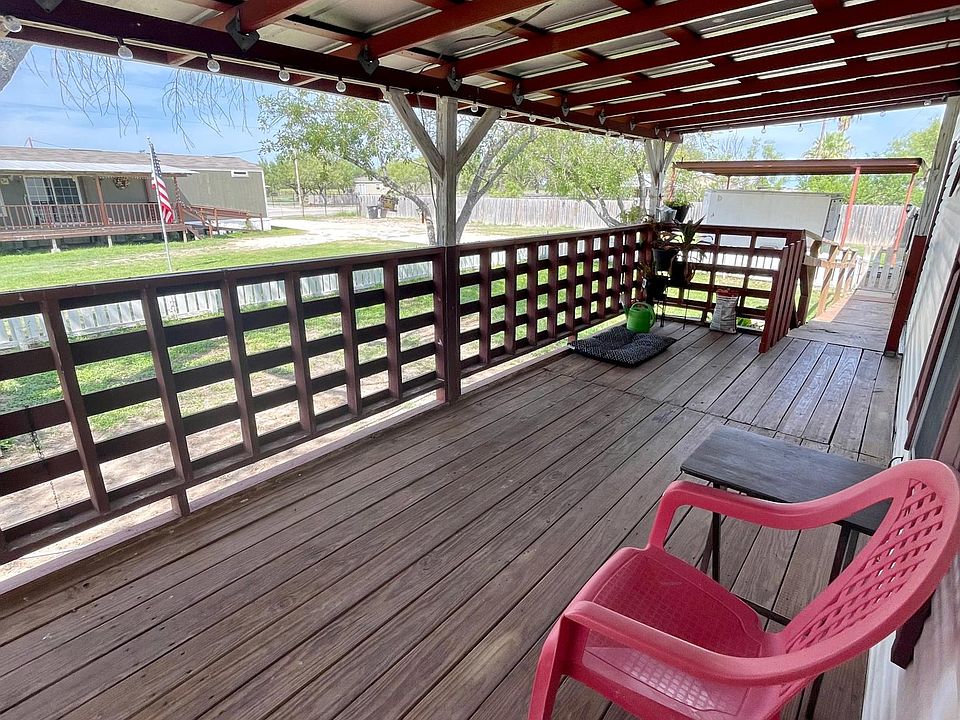 630 N Parish Ave, La Pryor, TX 78872 Zillow