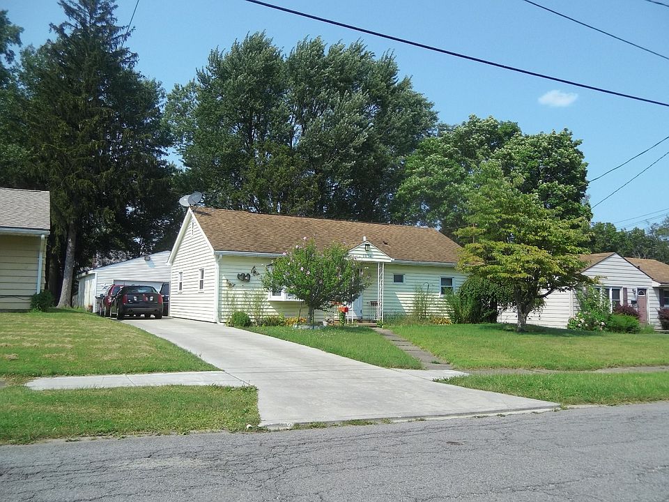 2nd image of 1674 Thalia Ave