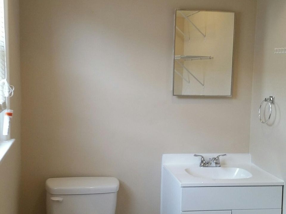 2nd image of 432 Homestead St APT H