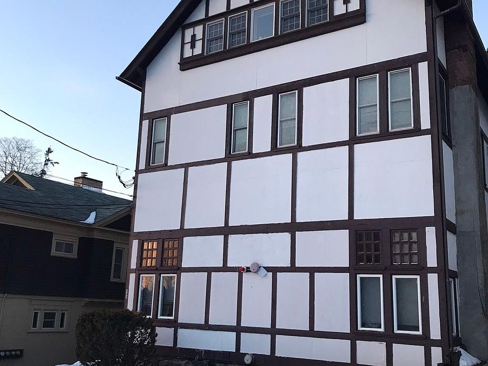 2nd image of 808 E Seneca St APT 4