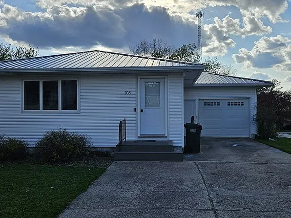 105 2nd Ave SW, West Bend, IA 50597