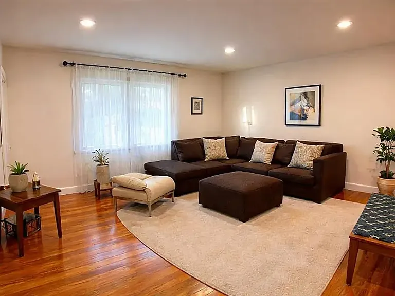 116 Merritt Ave #1 — Photo 7