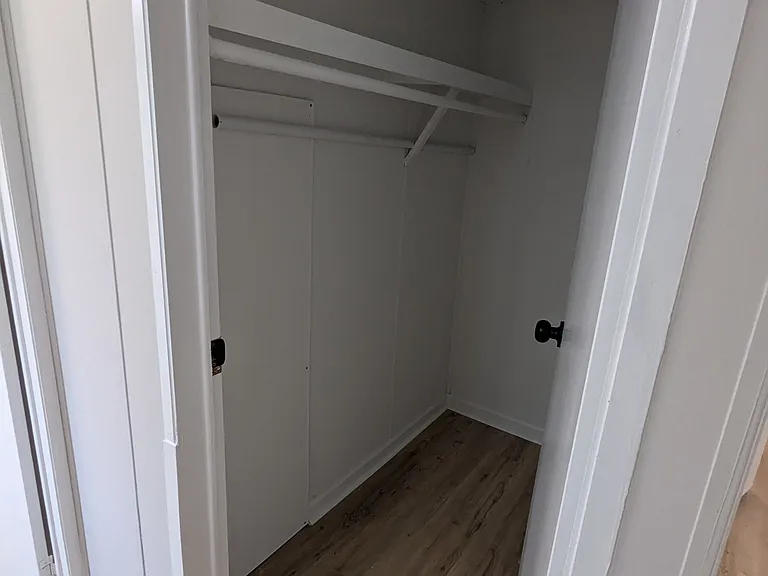 144 Andrew Dr — Photo 5