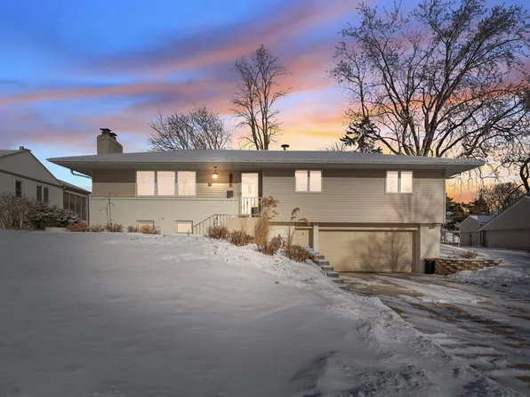 3109 Wendhurst Ave, Saint Anthony, MN 55418