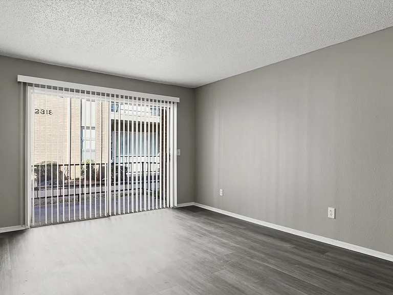 Rosemont Apartments — Photo 21