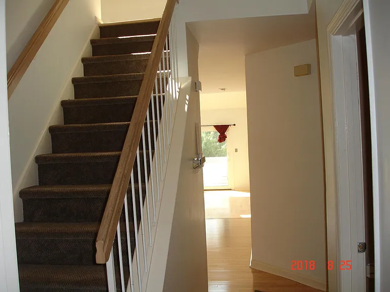 1706 Amanda Ct — Photo 16