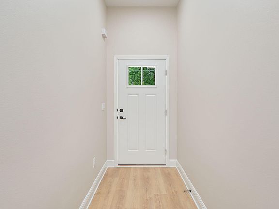 5th image of 703A Brock Ave