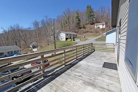 3rd image of 308 Ridgewood Dr