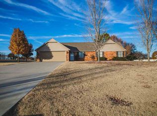 209 Stonewall Rd, Ardmore, OK 73401