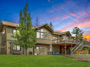 10252 Sterling Creek Rd, Jacksonville, OR 97530