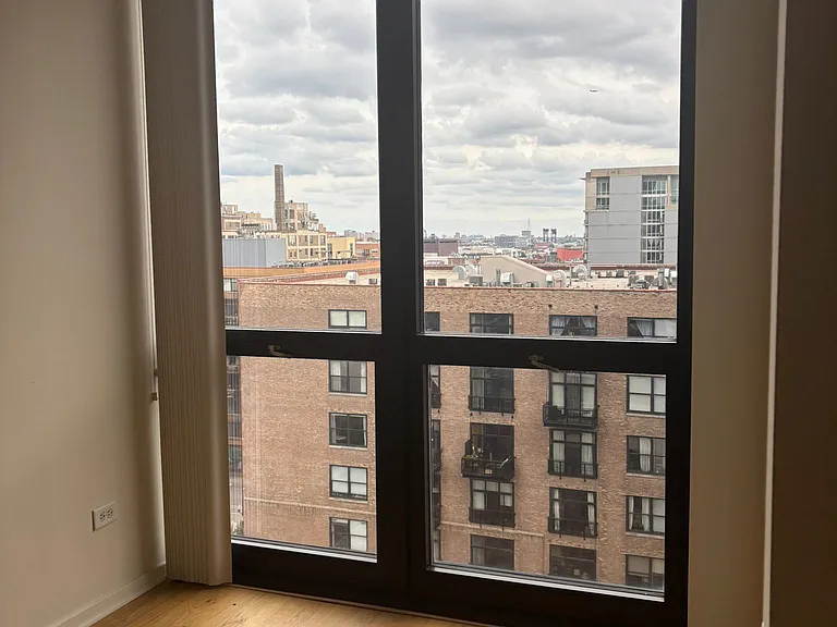 210 S Desplaines St #1006 — Photo 12