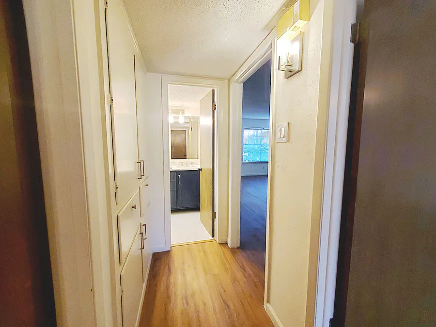 2 bed, 950 sqft, $1,350 — Photo 3