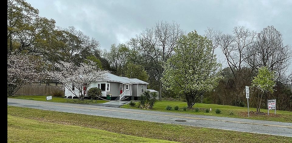 1st image of 605 Hampton St