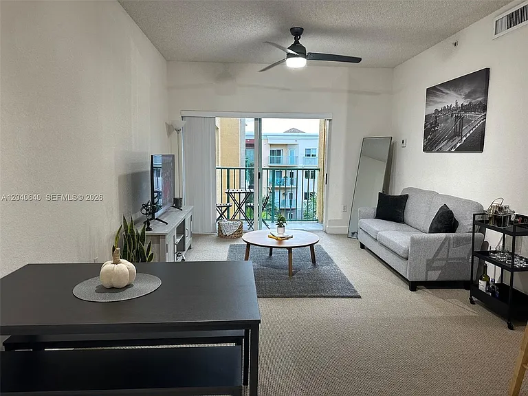 6001 SW 70th St #621 — Photo 5