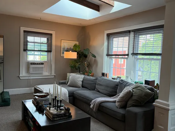 117 S Walnut St #2R, West Chester, PA 19382