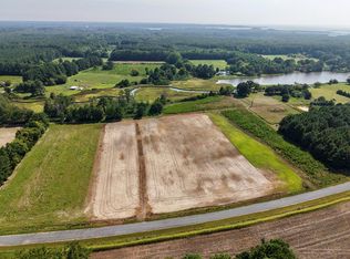 7 Green Landing Rd, Onancock, VA 23417