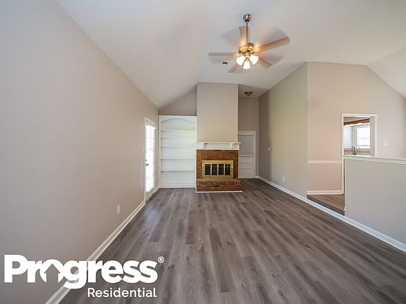 5th image of 4880 Barkshire Dr