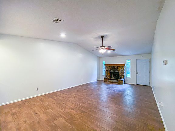 4th image of 2503 Turtle Creek Dr