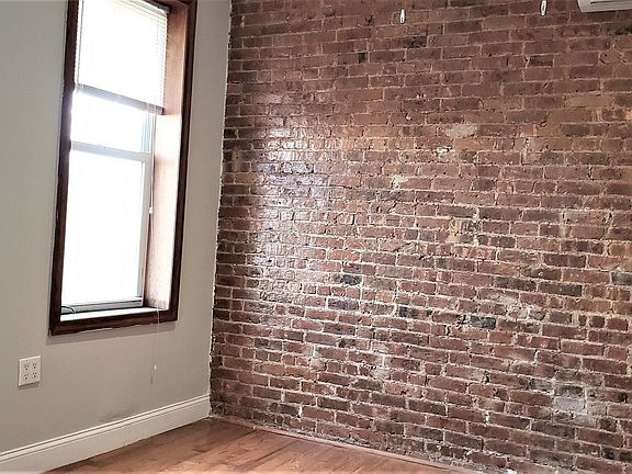 2nd image of 325 Stanhope St APT 2C