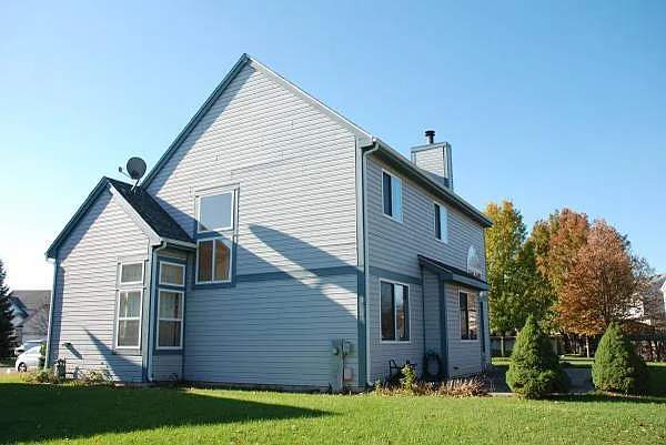 1456 Lancaster Ct — Photo 18