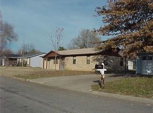 705 N 22nd Pl, Rogers, AR 72756