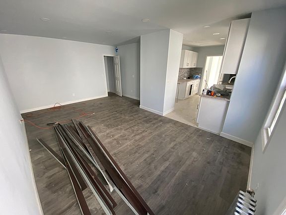 4th image of 412 Union Ave Floor 2