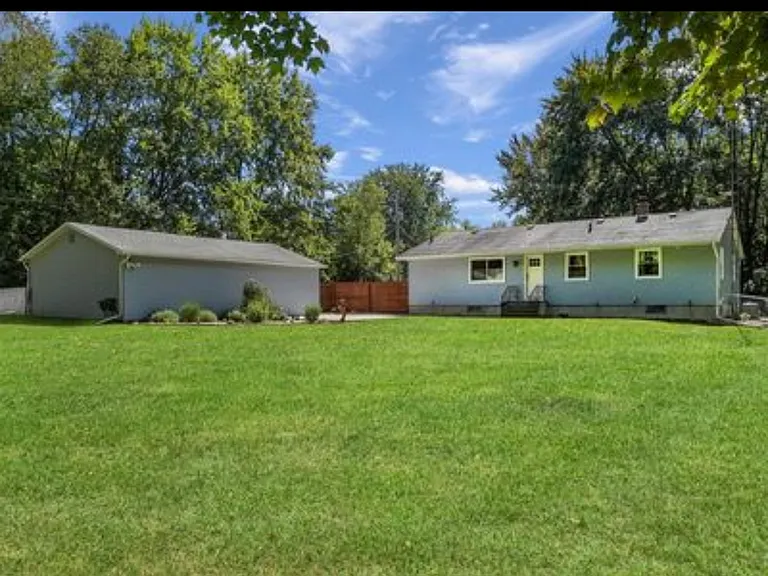6036 Leora Ln — Photo 4