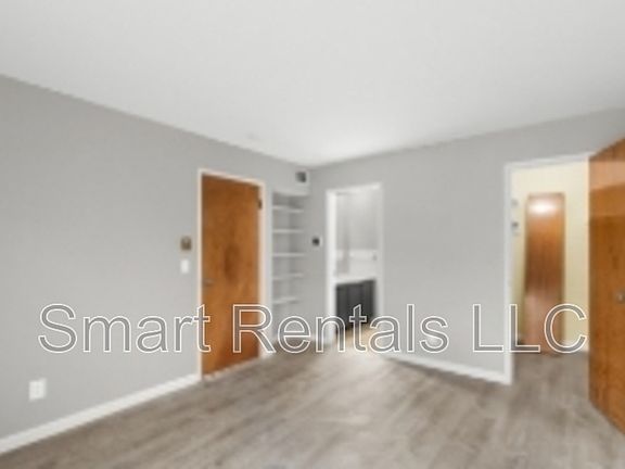 3rd image of 9959 Chateau Roi Dr #1