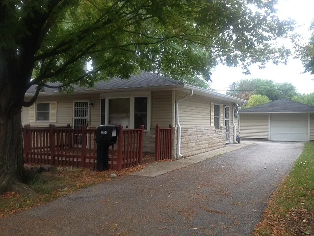 3114 Falcon Dr photo 1