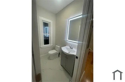 17 Selden St Photo 1