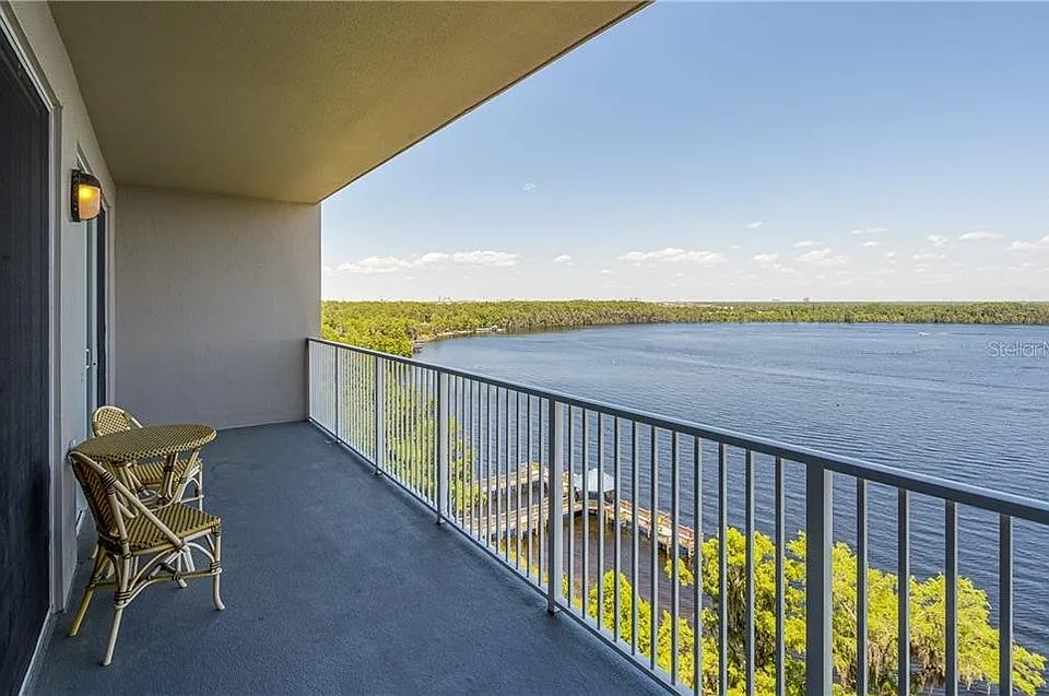 13428 Blue Heron Beach Dr