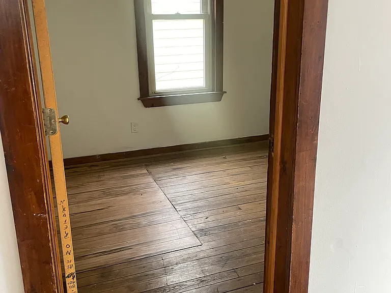 first bedroom off LR