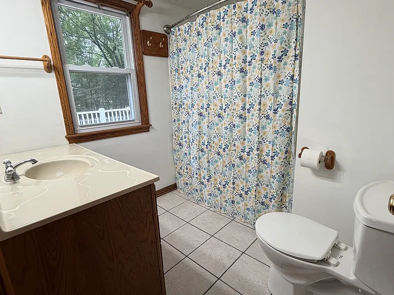 6422 Edison St NE — Photo 20