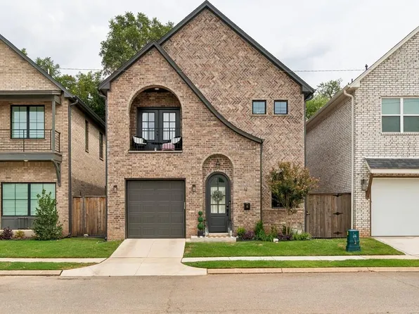 12 N Walnut St, Edmond, OK 73003