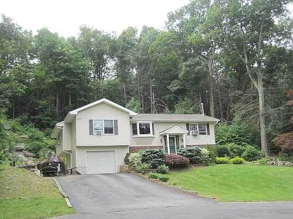 2nd image of 5 Callan Ct