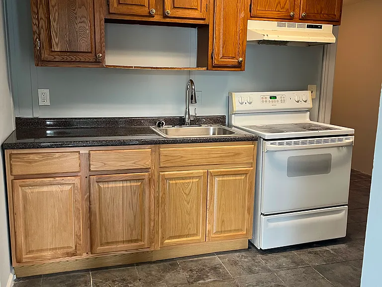 582 S Main St #2 — Photo 9