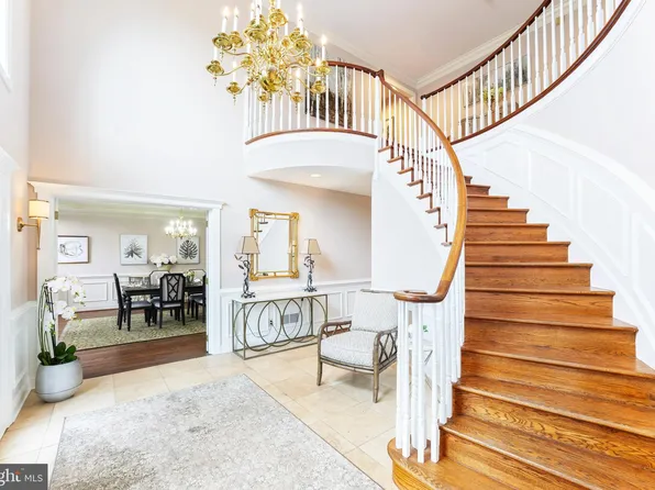 112 Montana Dr, Chadds Ford, PA 19317