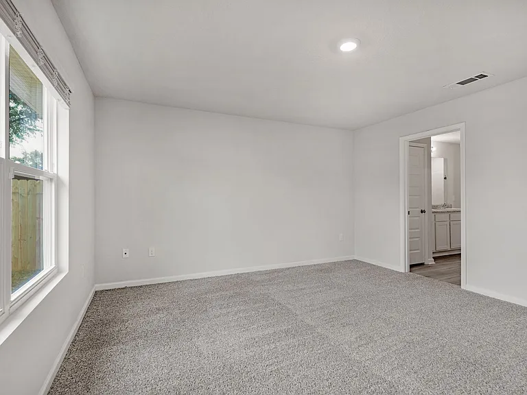 5466 Peach Dr — Photo 17