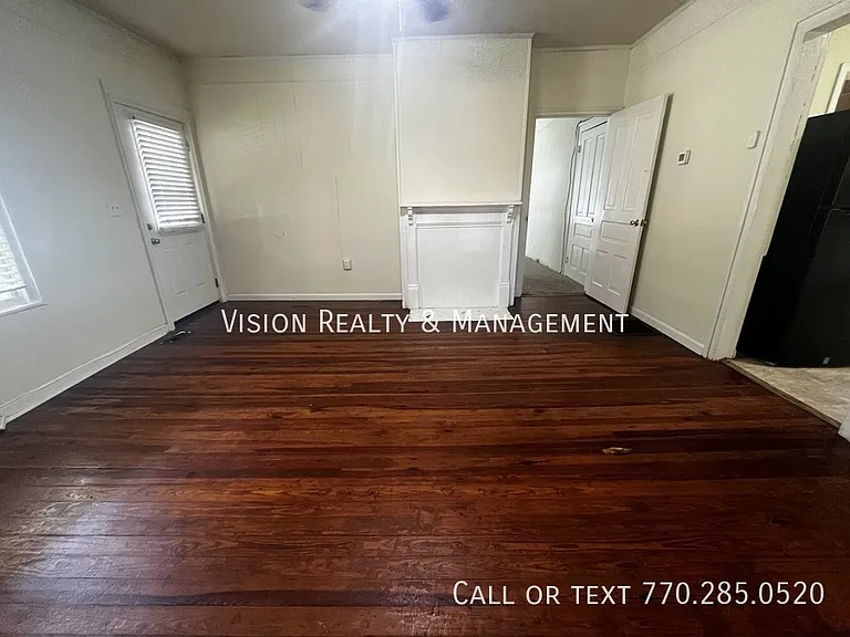 304 Broad St — Photo 6