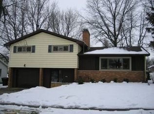 907 Ruston Ave, Normal, IL 61761