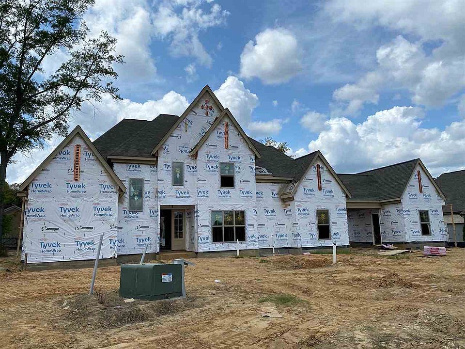 2nd image of 1137 Monroe Hill Cir W