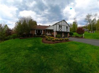 165 Presidents Dr, Ligonier, PA 15658