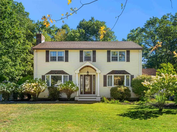 1 Belvina Circle, Pelham, NH 03076
