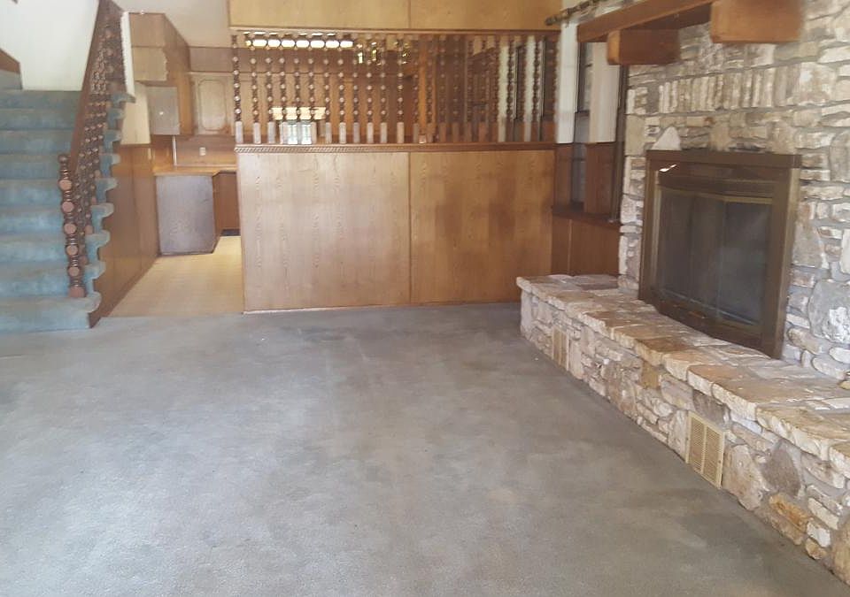 2nd image of 121 Rochelle St