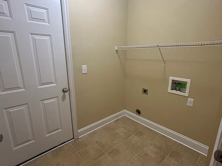182 Pavilion Dr — Photo 18