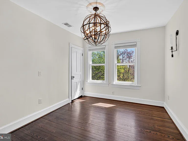 4701 Cumberland Ave — Photo 7
