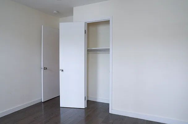 Rented by Kahen Properties | media 17